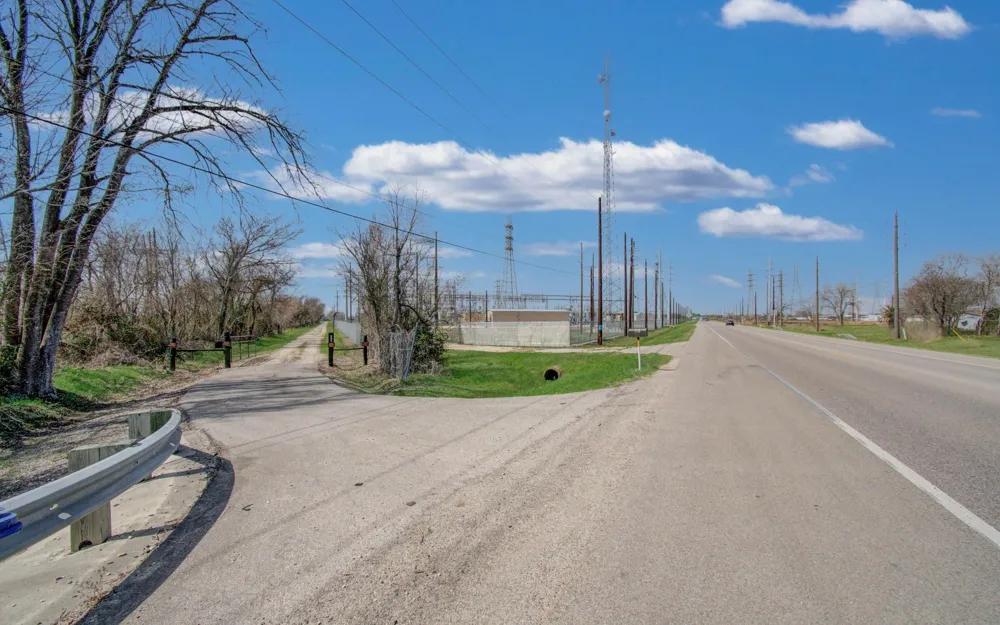 2738 Fm 1942 Road Crosby, TX 77532