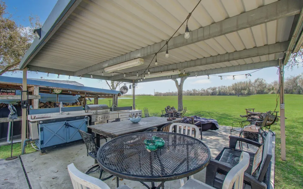 2738 Fm 1942 Road Crosby, TX 77532