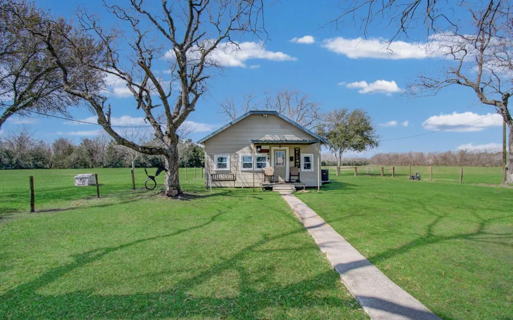 2738 Fm 1942 Road Crosby, TX 77532