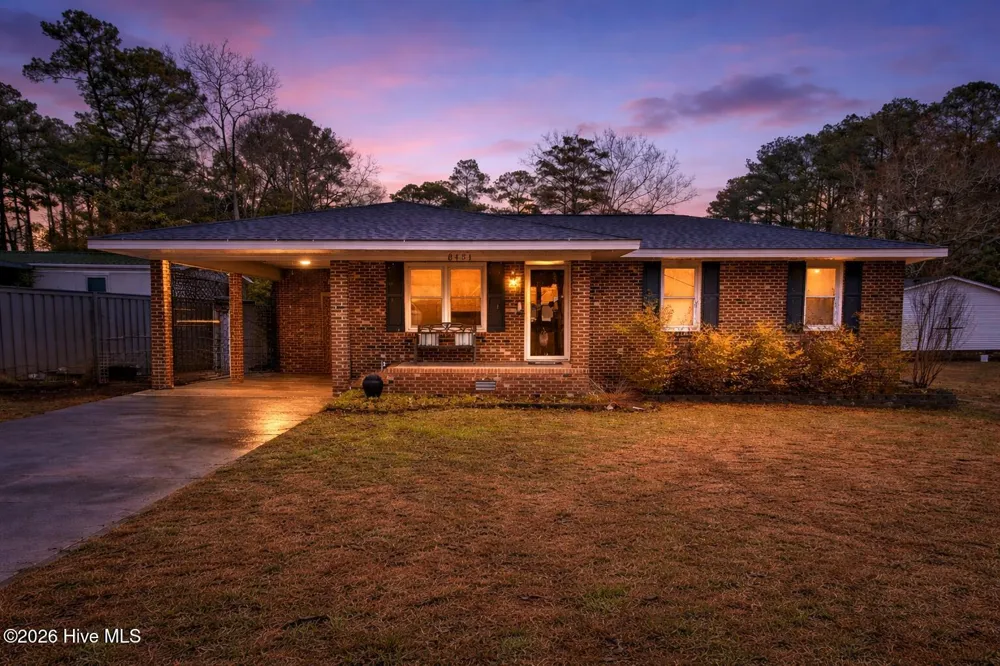 8451 Nc-306 S Arapahoe, NC 28510