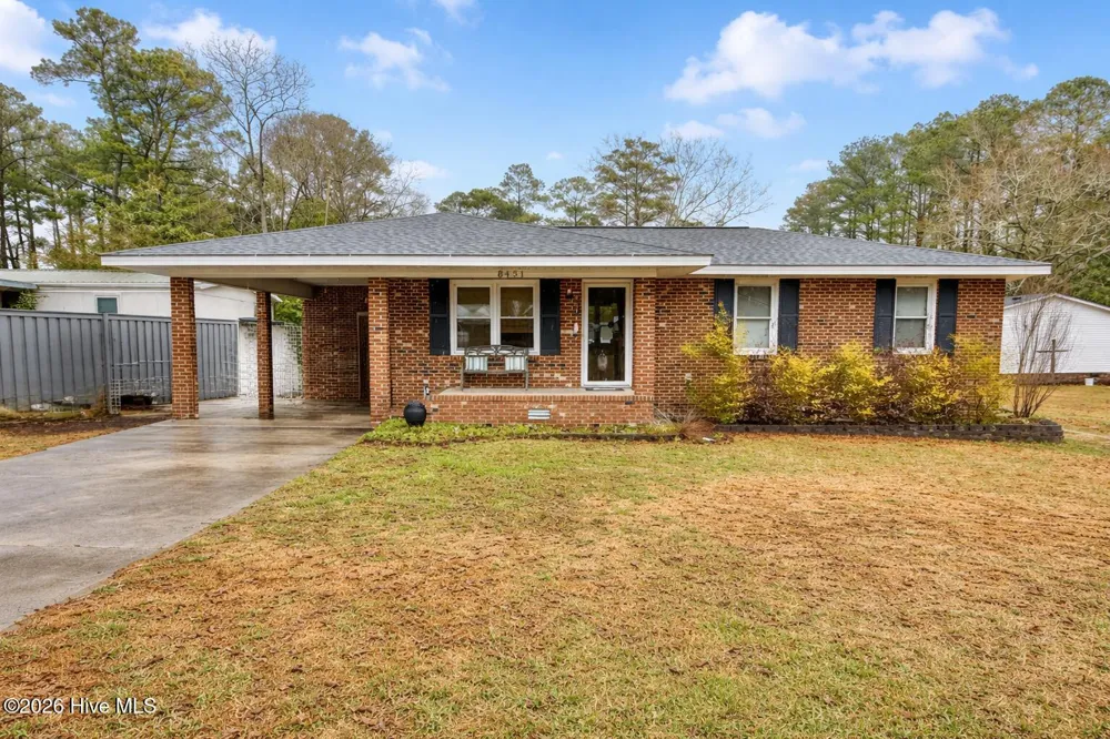 8451 Nc-306 S Arapahoe, NC 28510