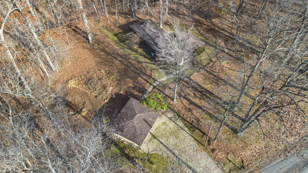 6629 W East Road Three Oaks, MI 49128