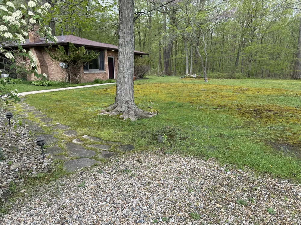 6629 W East Road Three Oaks, MI 49128