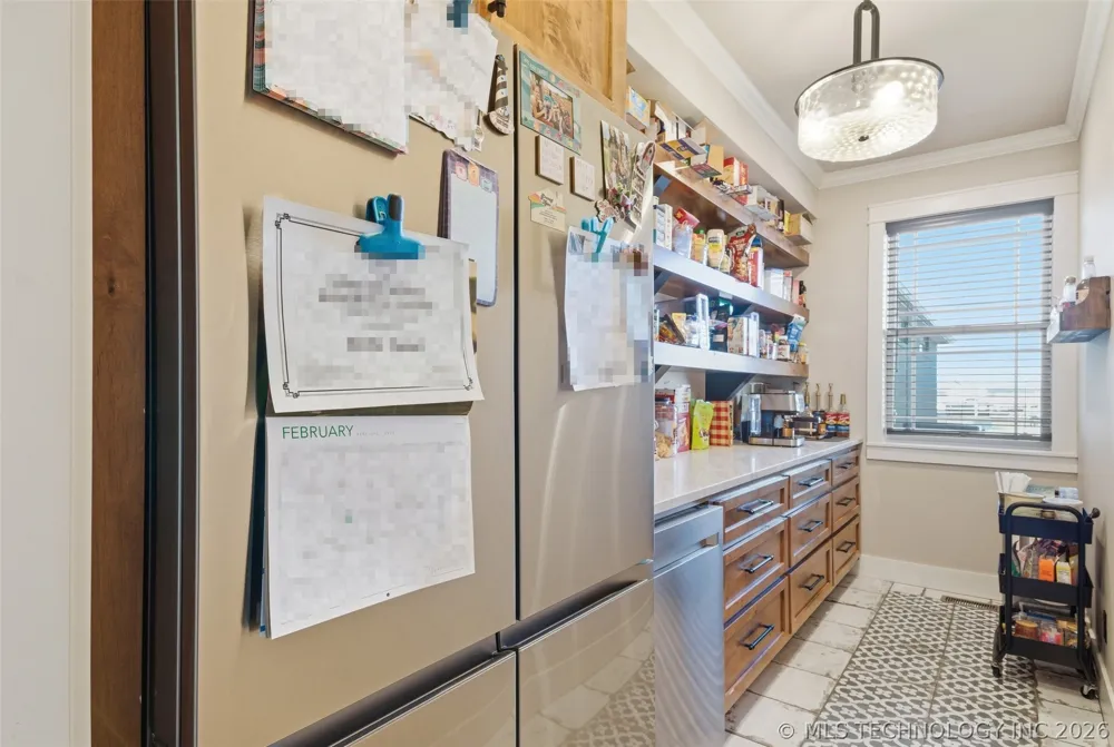6501 E 370 ROAD Oologah, OK 74053