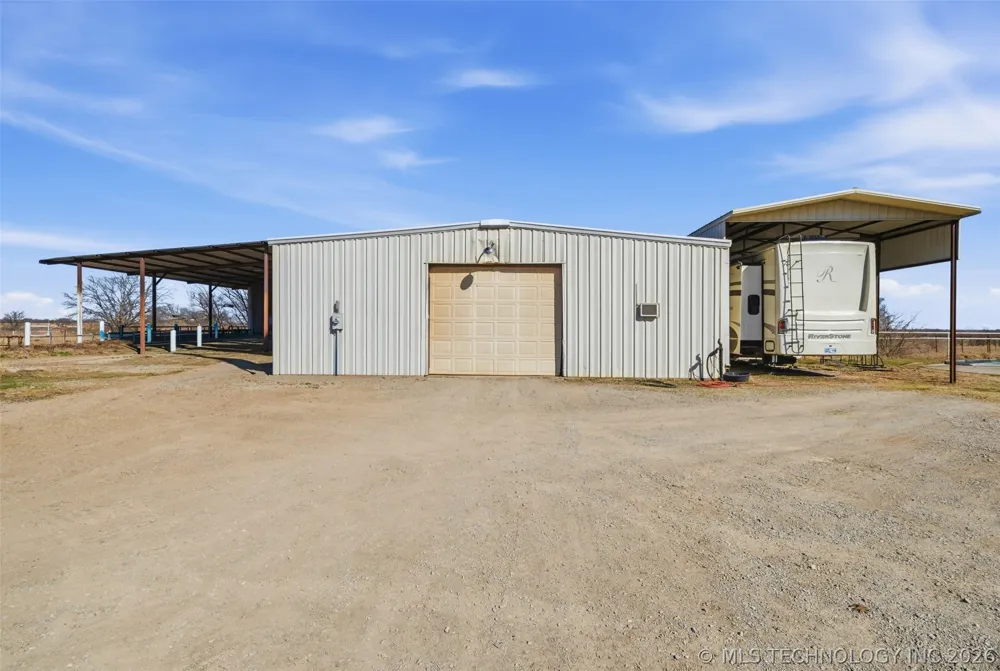 6501 E 370 ROAD Oologah, OK 74053