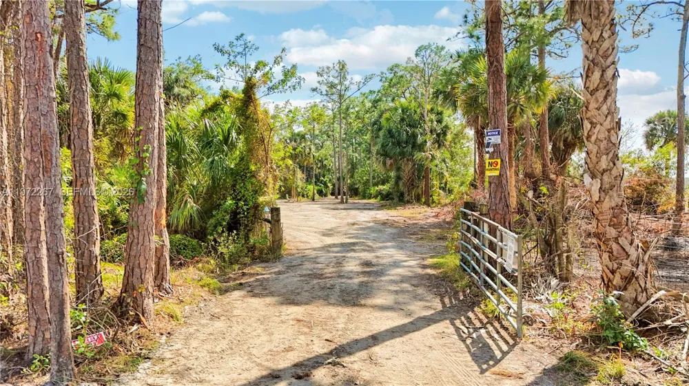 11500 SW WARFIELD Indian Town, FL 34956