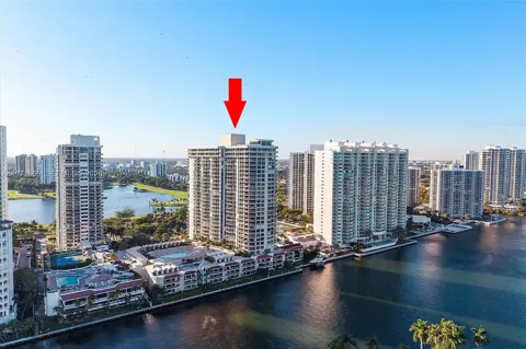 20191 E Country Club Dr #510