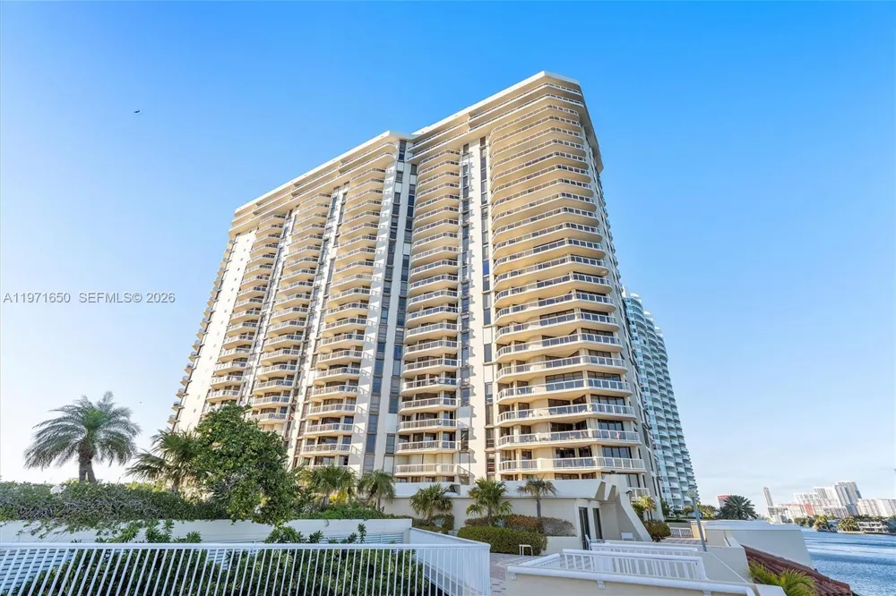 20191 E Country Club Dr #510 Aventura, FL 33180