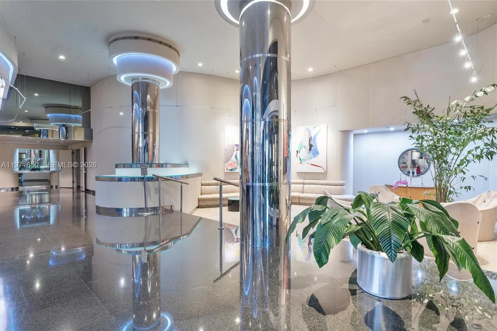 20191 E Country Club Dr #510 Aventura, FL 33180