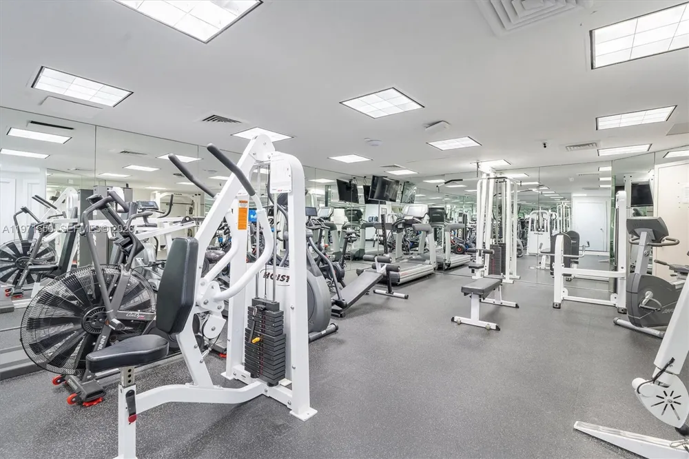 20191 E Country Club Dr #510 Aventura, FL 33180