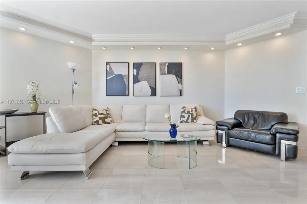 20191 E Country Club Dr #510 Aventura, FL 33180