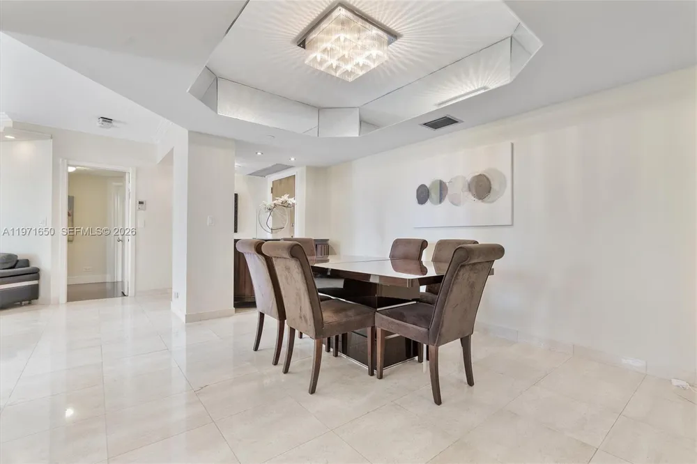 20191 E Country Club Dr #510 Aventura, FL 33180