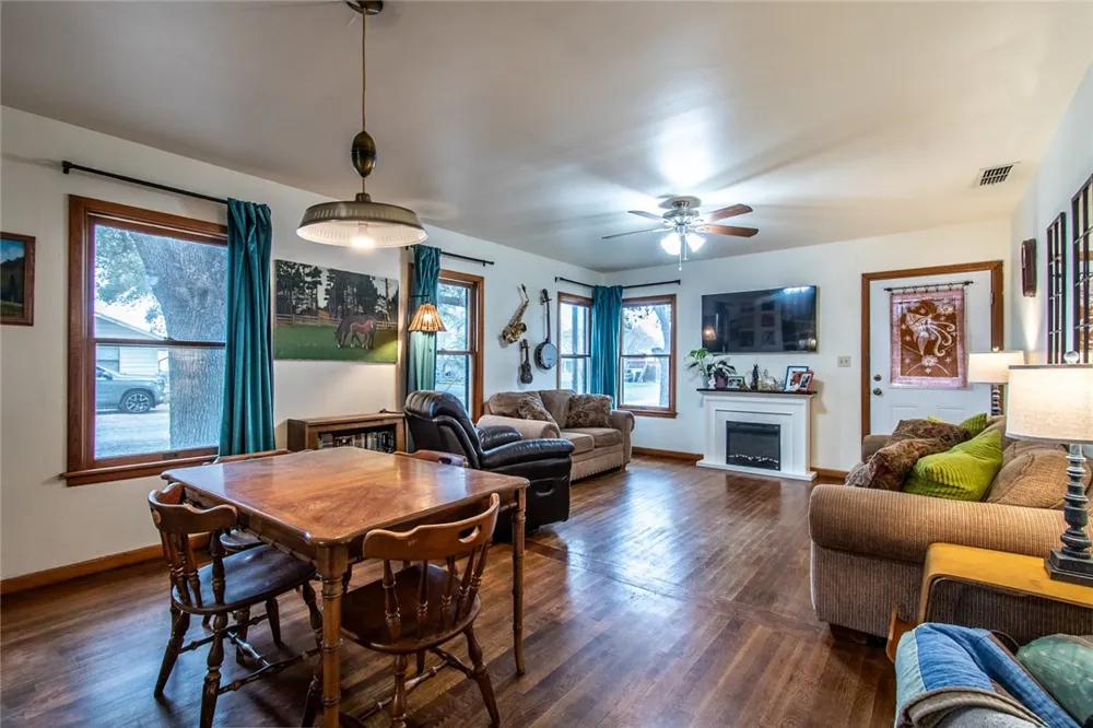 1711 Washington Street Beeville, TX 78102