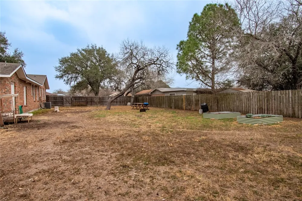 1711 Washington Street Beeville, TX 78102