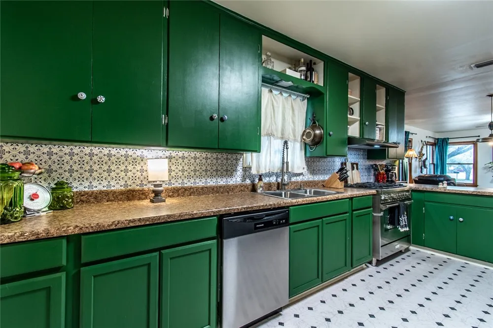 1711 Washington Street Beeville, TX 78102