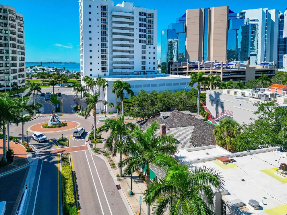 1305 4TH STREET #201I Sarasota, FL 34236