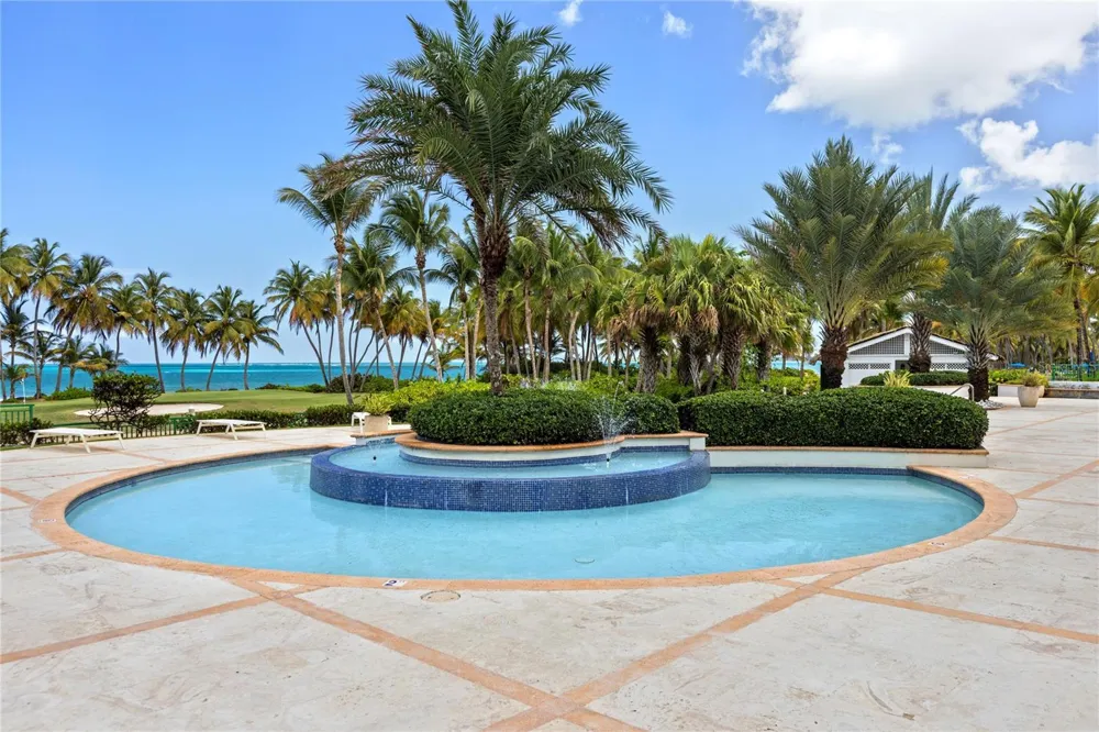 9000 RIO MAR #263 Rio Grande, PR 00745