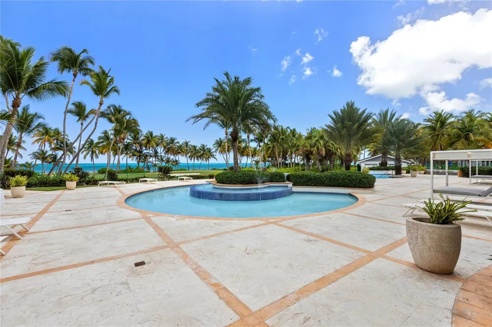 9000 RIO MAR #263 Rio Grande, PR 00745