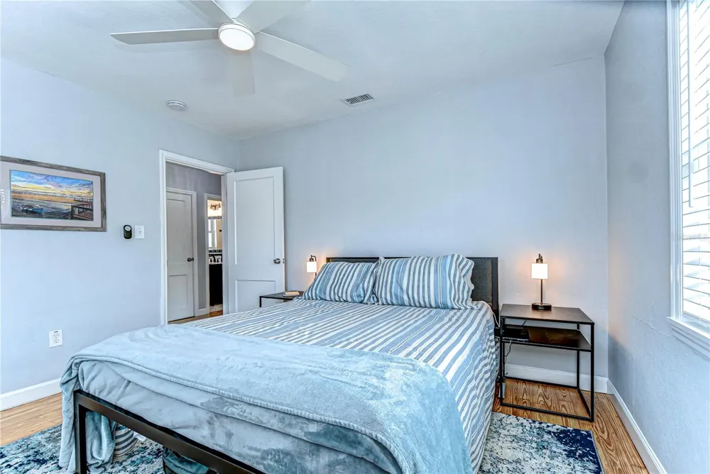 1922 55TH STREET S Gulfport, FL 33707