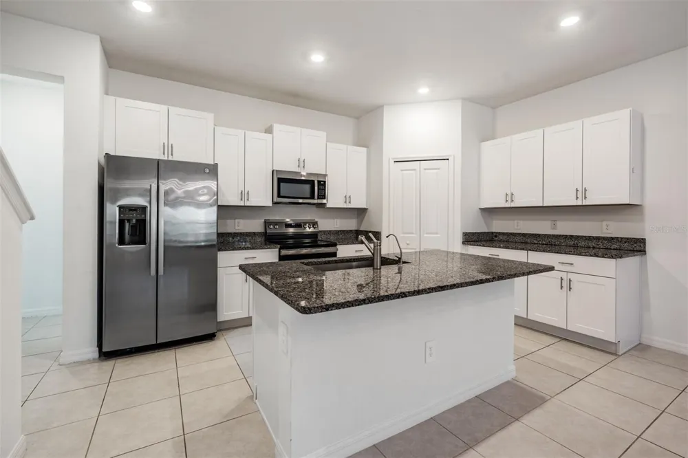 4607 TUSCAN LOON DRIVE Tampa, FL 33619