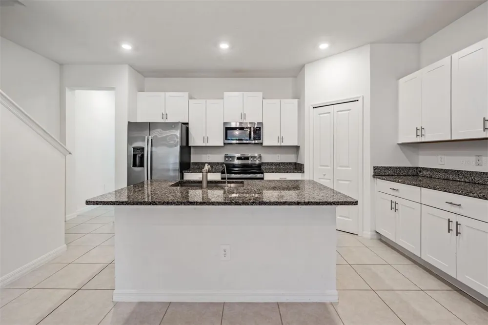 4607 TUSCAN LOON DRIVE Tampa, FL 33619