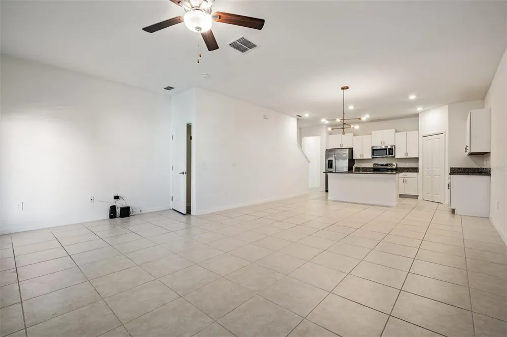 4607 TUSCAN LOON DRIVE Tampa, FL 33619