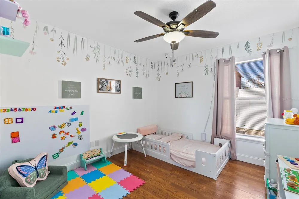 421 HORIZON DRIVE Winter Springs, FL 32708