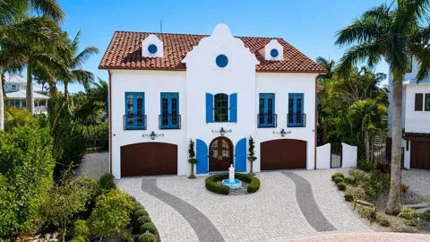 513 VILLA ROSA WAY