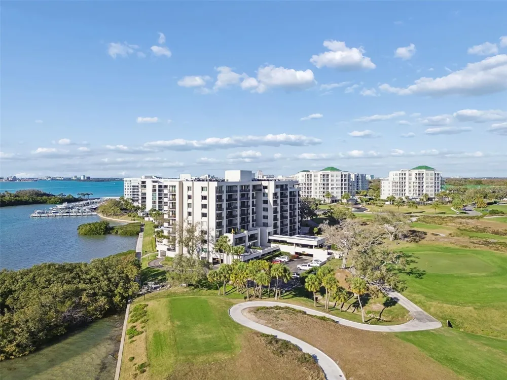 4 BELLEVIEW BOULEVARD #701 Belleair, FL 33756
