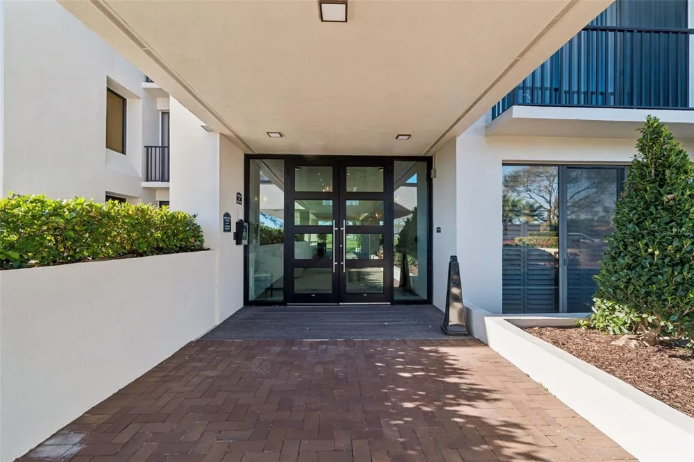 4 BELLEVIEW BOULEVARD #701 Belleair, FL 33756