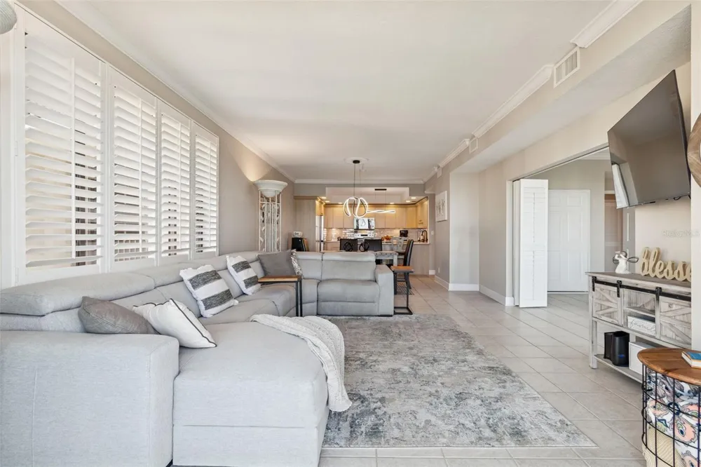 4 BELLEVIEW BOULEVARD #701 Belleair, FL 33756