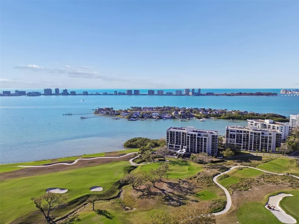 4 BELLEVIEW BOULEVARD #701 Belleair, FL 33756