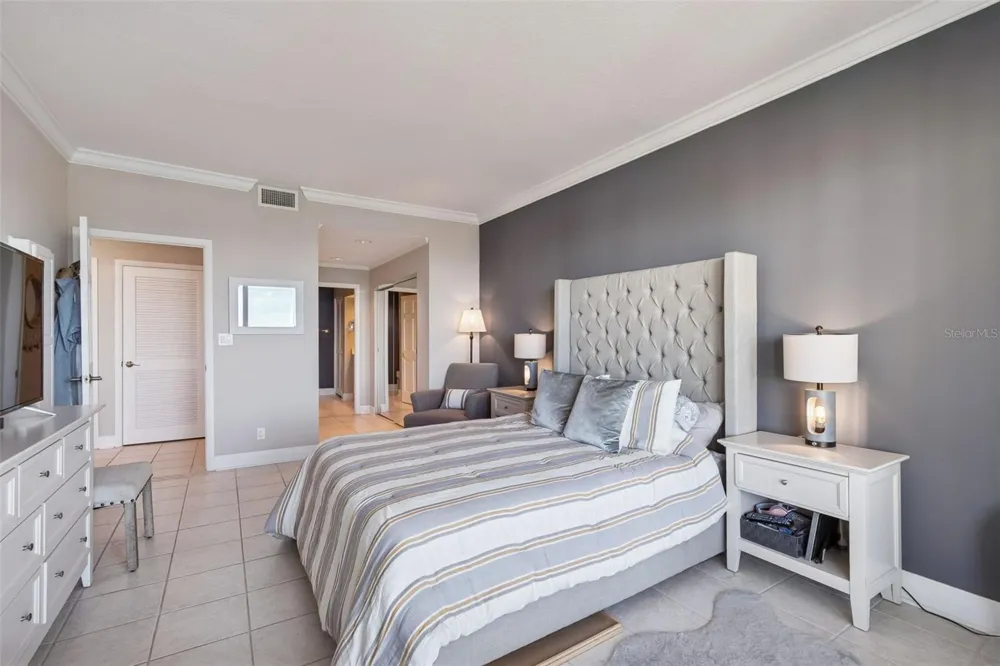 4 BELLEVIEW BOULEVARD #701 Belleair, FL 33756
