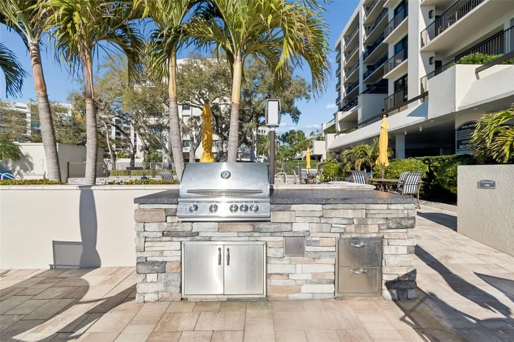 4 BELLEVIEW BOULEVARD #701 Belleair, FL 33756