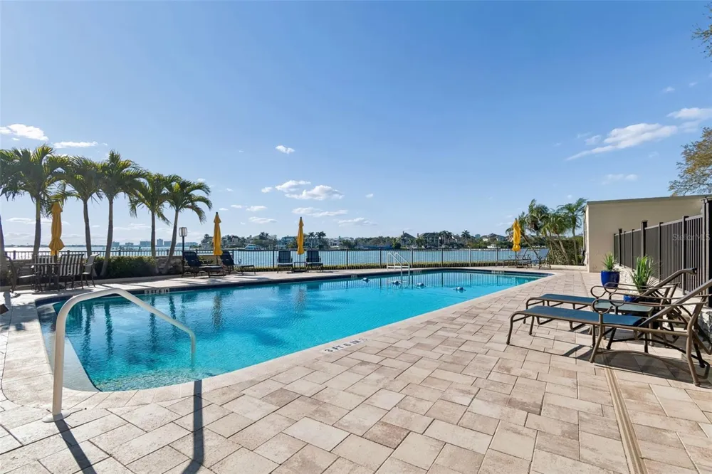 4 BELLEVIEW BOULEVARD #701 Belleair, FL 33756