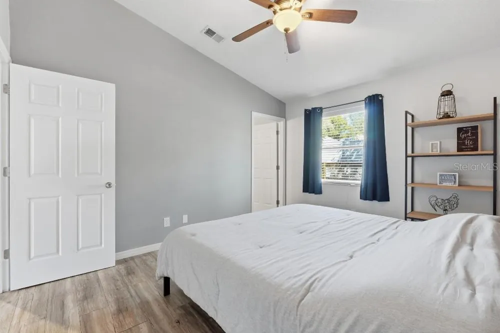 25130 ENSLEY ROAD Sorrento, FL 32776