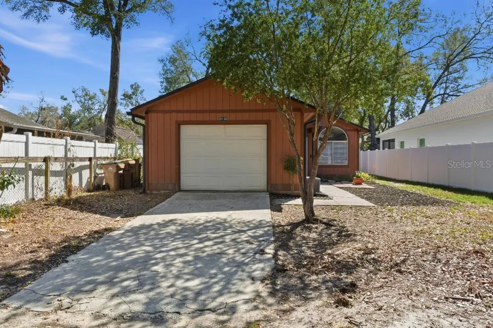25130 ENSLEY ROAD Sorrento, FL 32776