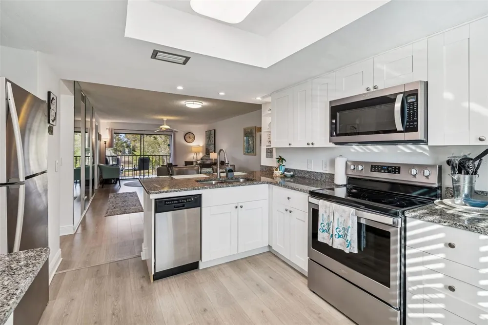 104 E CYPRESS COURT #104 Oldsmar, FL 34677