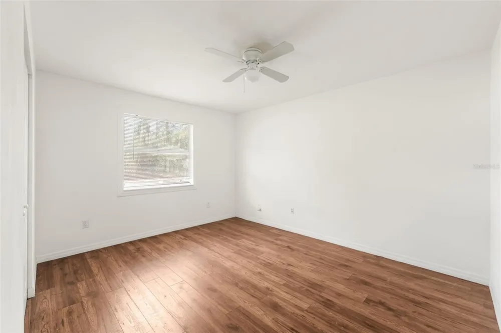 1911 SE 14TH AVENUE Gainesville, FL 32641