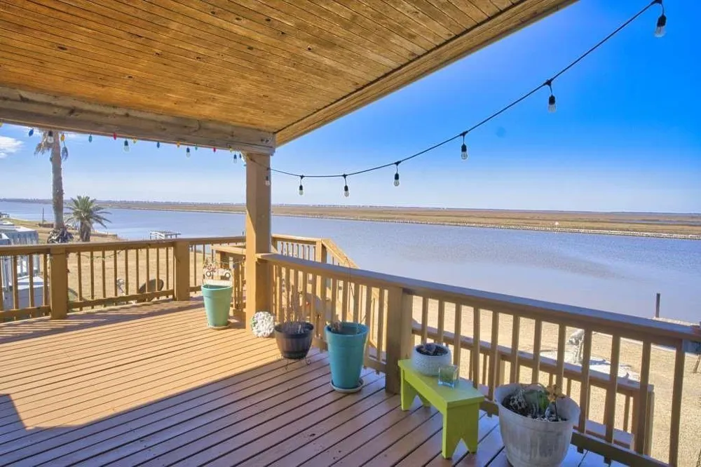 2061 County Road 230 Sargent, TX 77414