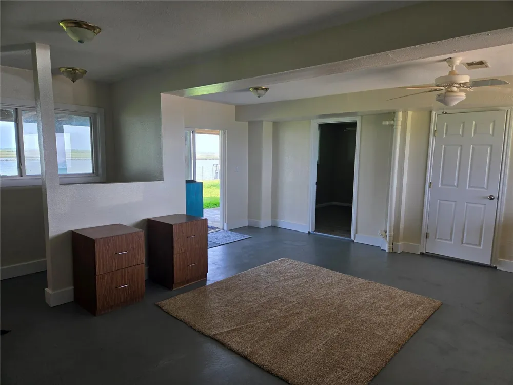 2061 County Road 230 Sargent, TX 77414