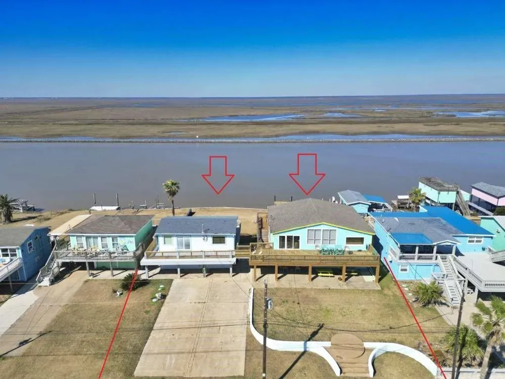 2061 County Road 230 Sargent, TX 77414