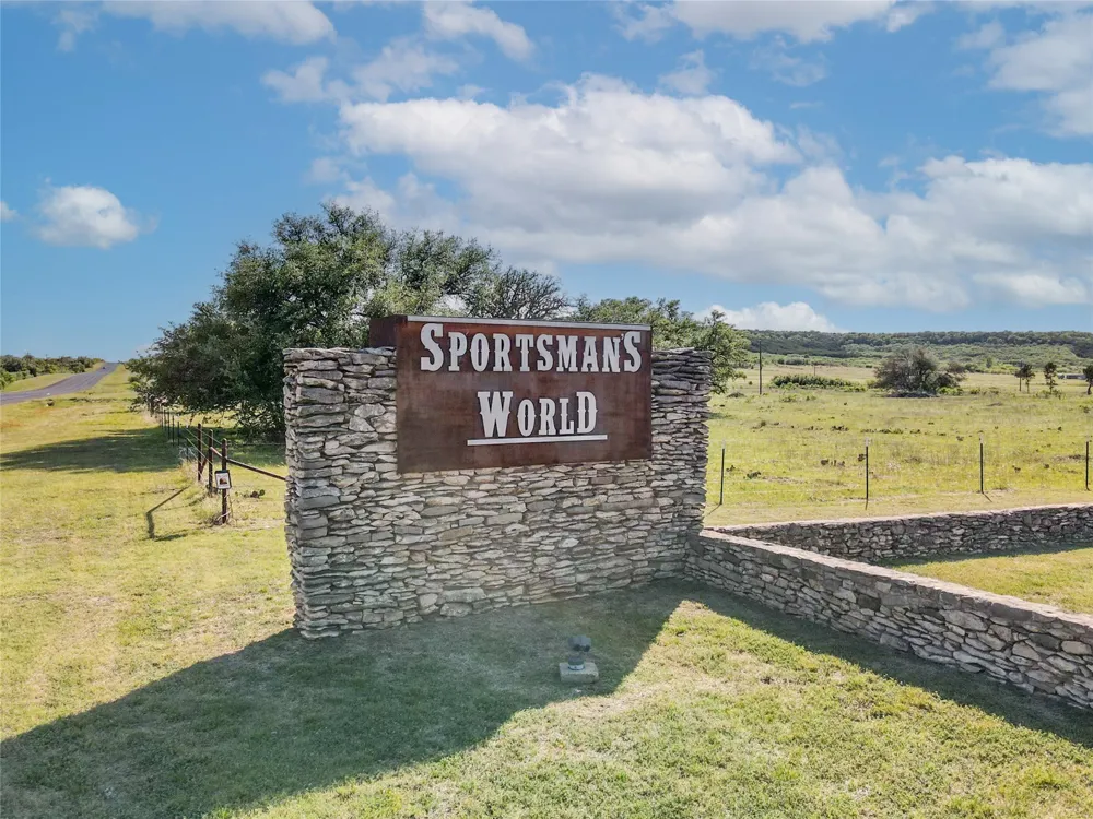 1100 Creekview Cove Strawn, TX 76475