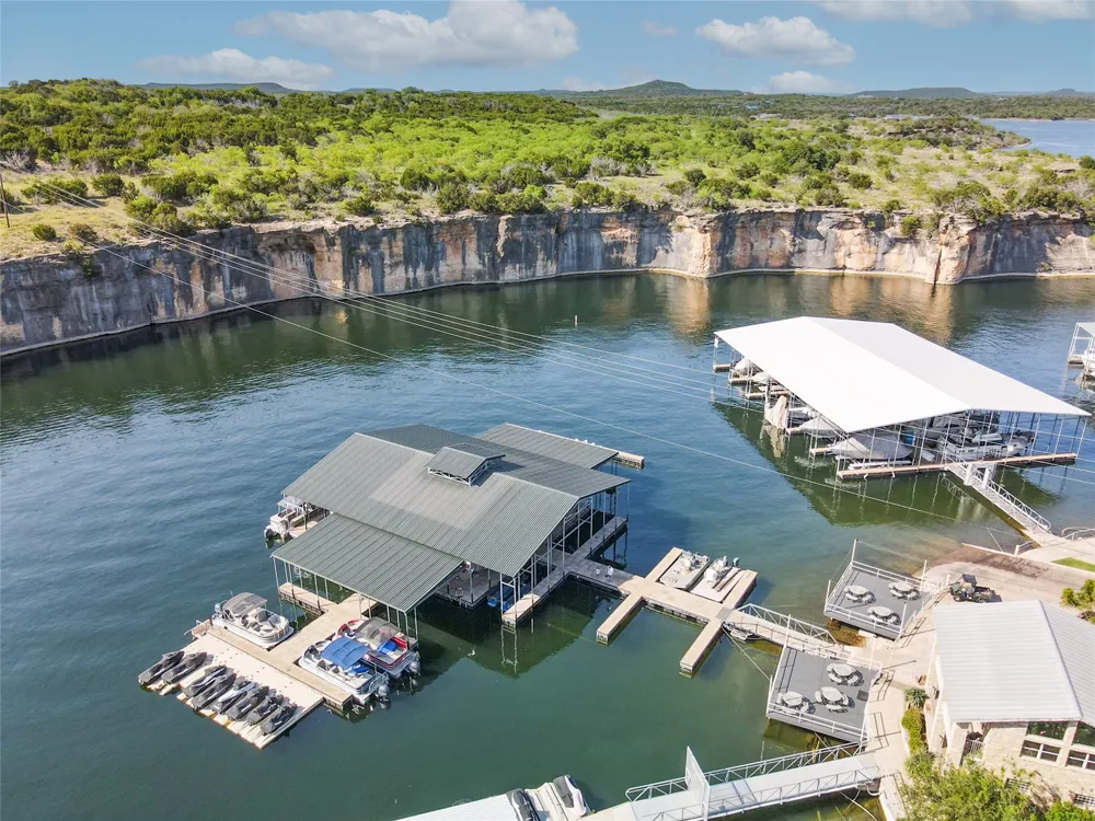 1100 Creekview Cove Strawn, TX 76475