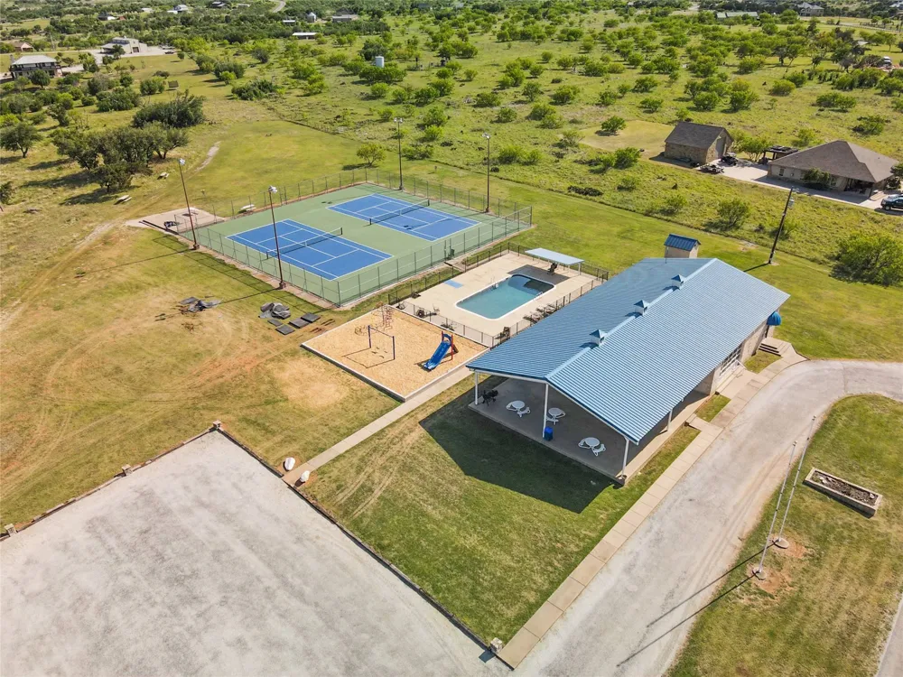 1100 Creekview Cove Strawn, TX 76475