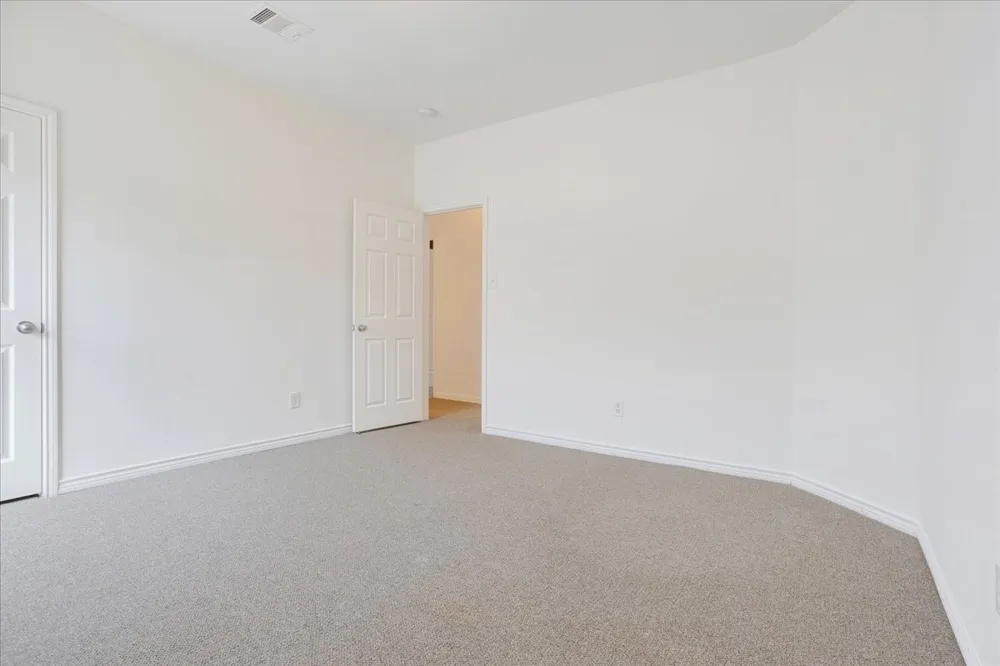 1805 Azalea Drive Savannah, TX 76227