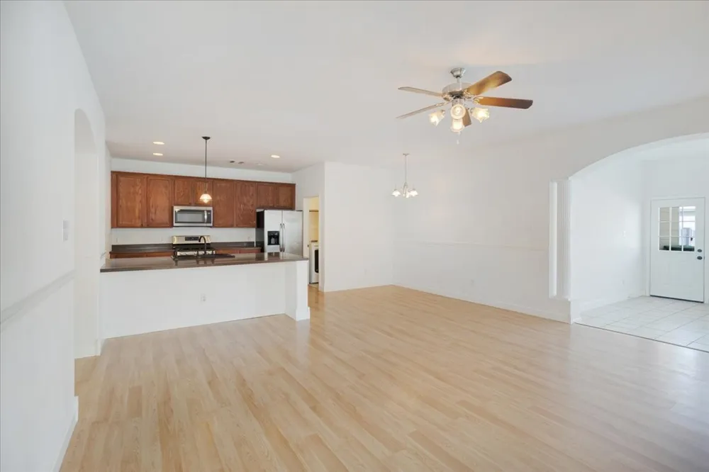 1805 Azalea Drive Savannah, TX 76227
