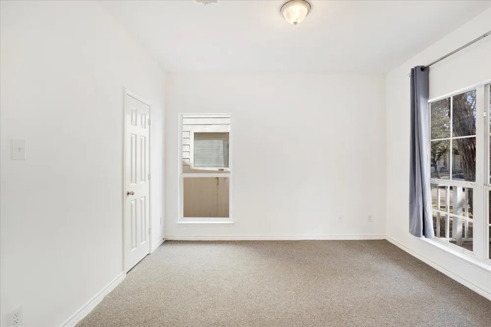 1805 Azalea Drive Savannah, TX 76227