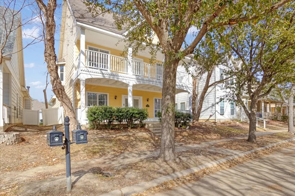 1805 Azalea Drive Savannah, TX 76227