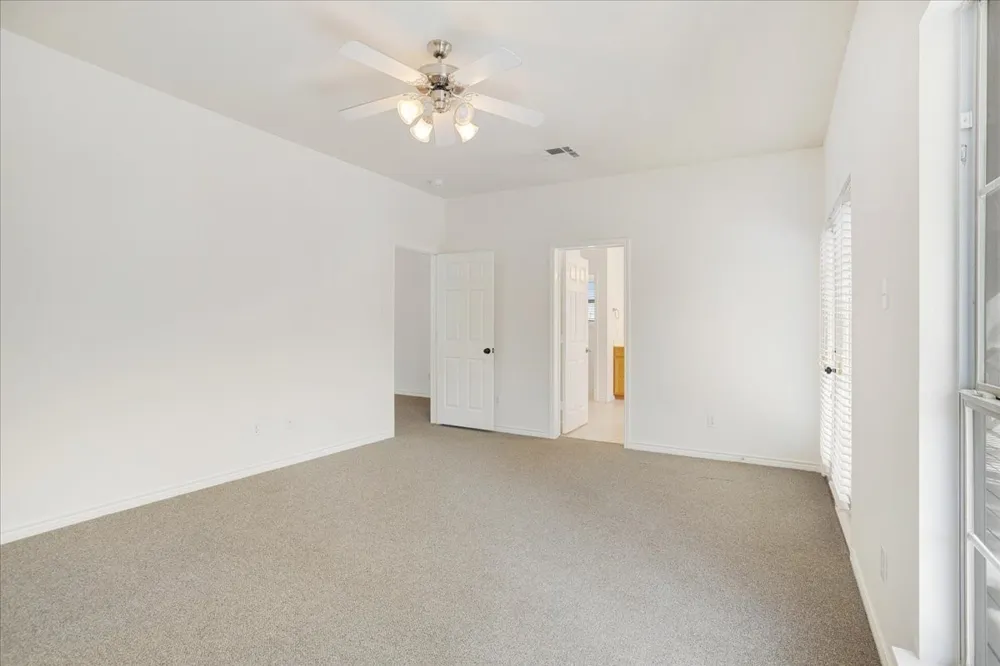 1805 Azalea Drive Savannah, TX 76227